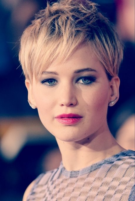 Jennifer lawrence cheveux courts