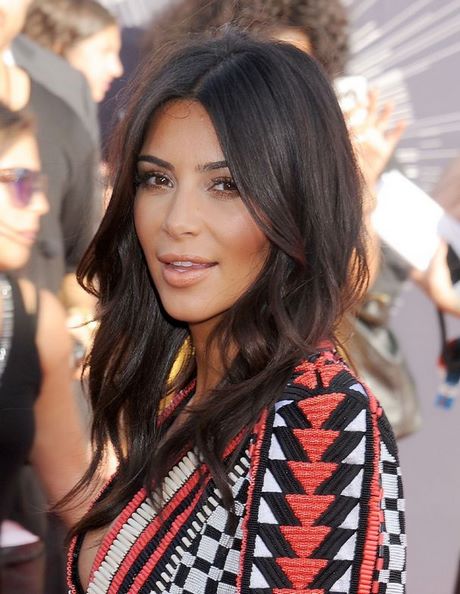 Kim kardashian cheveux court