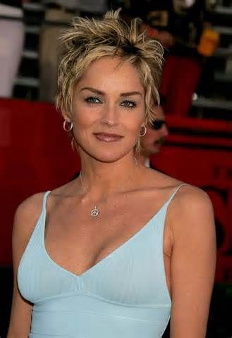 Sharon stone coupe courte