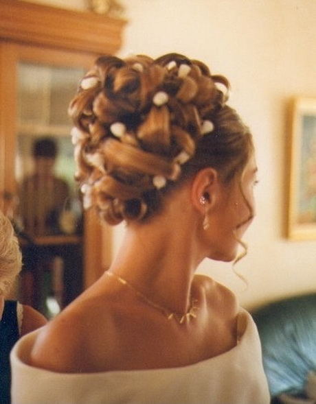 Chignon bouclé pour mariage