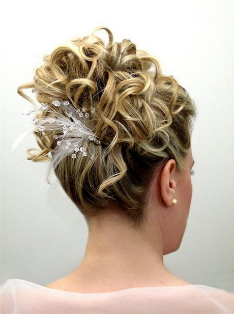 Chignon cheveux court mariage