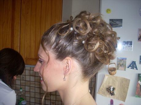 Chignon cheveux court