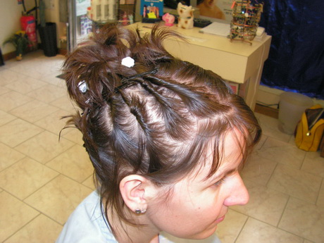 Chignon cheveux court