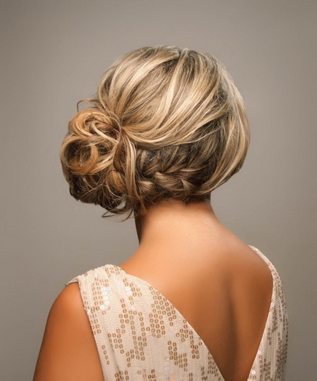 Chignon de coté mariage