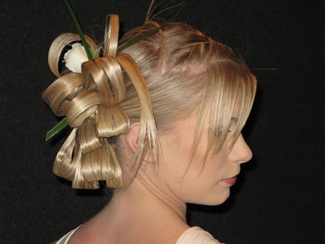 Chignon de mariage cheveux mi long