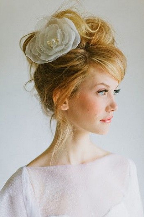 Chignon haut mariée