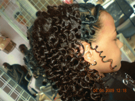 Coiffure curly femme