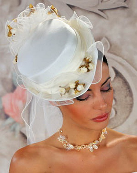 Coiffure mariage avec chapeau