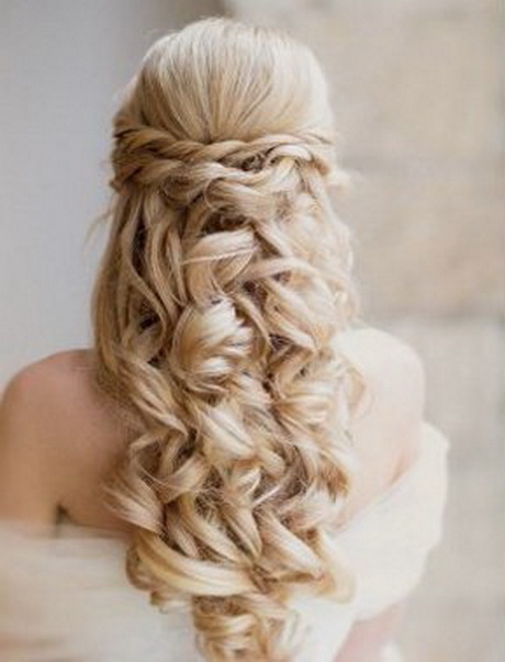 Coiffure mariage cheveux courts 2015