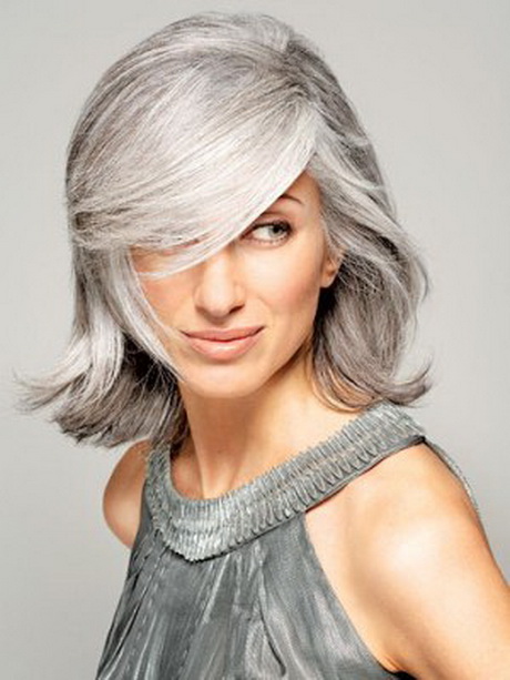 Coupe cheveux gris femme