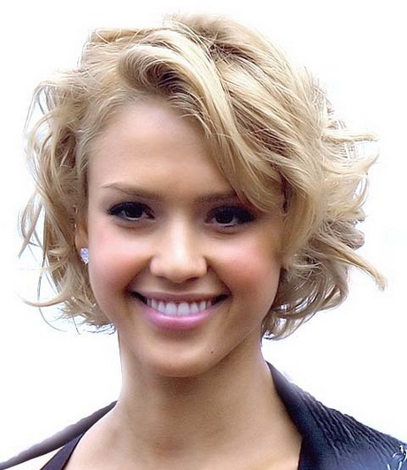 Coupe de cheveux court femme