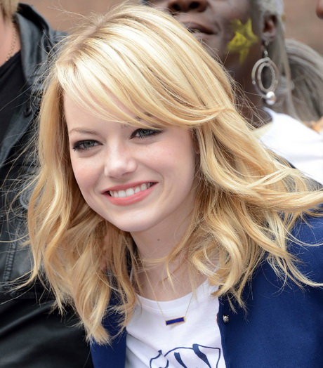 Coupe de cheveux mi long 2014 visage rond