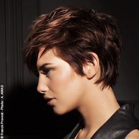 Coupe garçonne femme