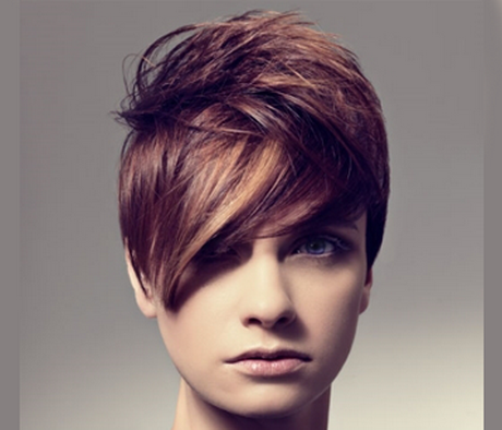 Coupe pour cheveux court femme