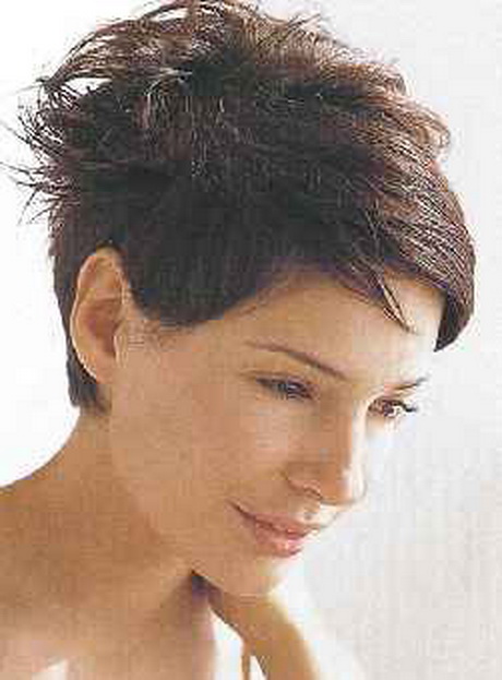 Image coiffure cheveux court