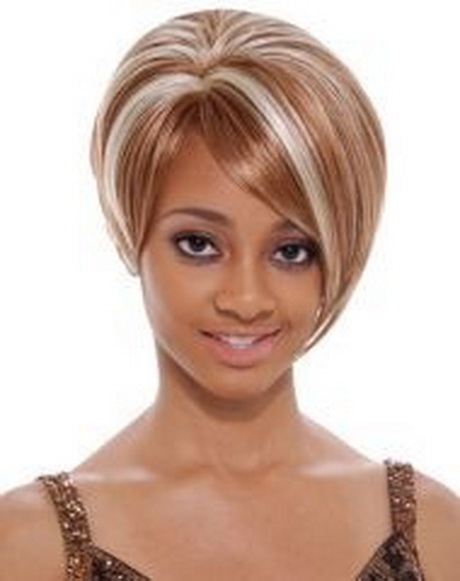 Model cheveux court femme