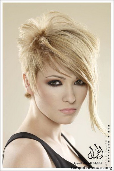 Modele coupe de cheveux courte femme