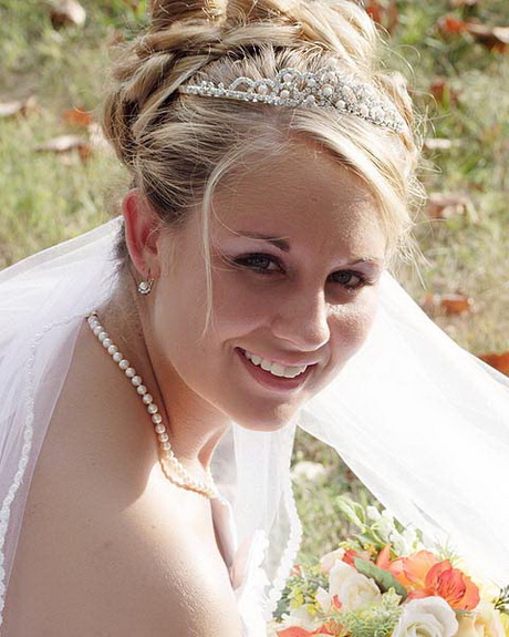 Modèle coiffure mariée