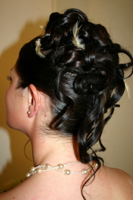 Chignon bouclé