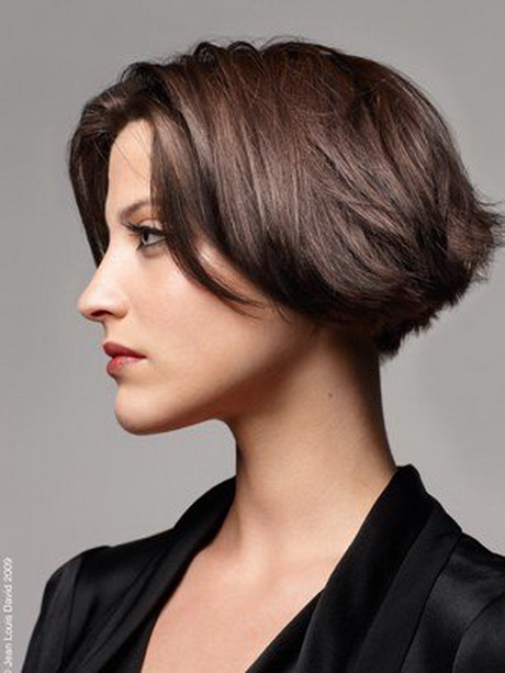 Coupe cheveux carré dégradé court