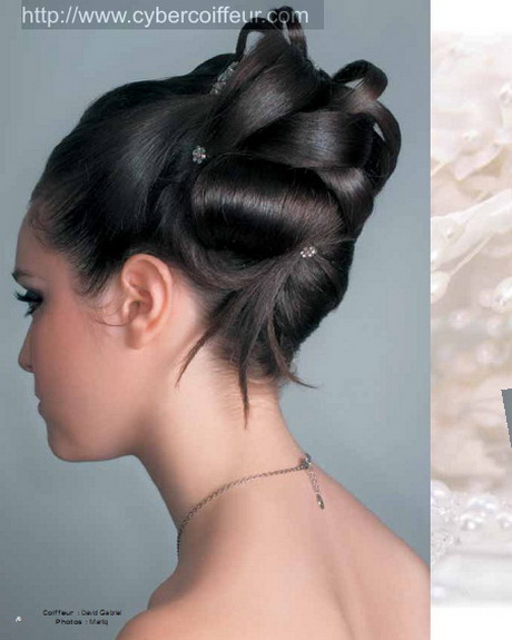 Coiffure haute pour mariage