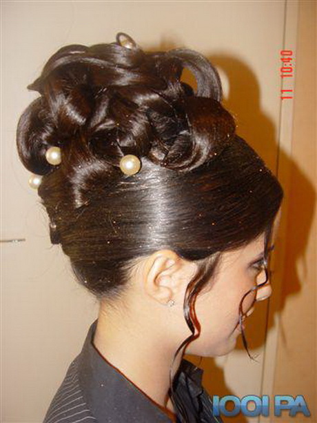 Coiffure haute pour mariage