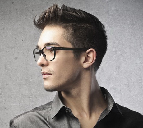 Coupe de cheveux classique homme