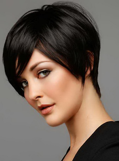 Model de coiffure courte pour femme