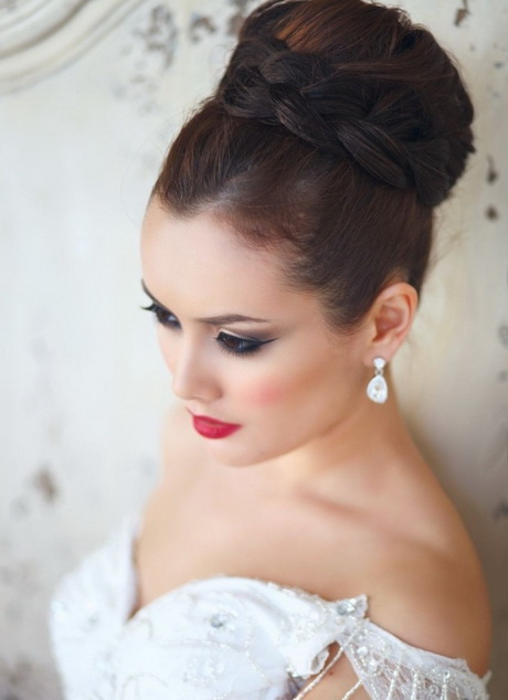 Chignon haute coiffure