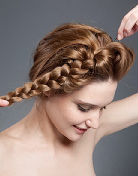 Le chignon tressé