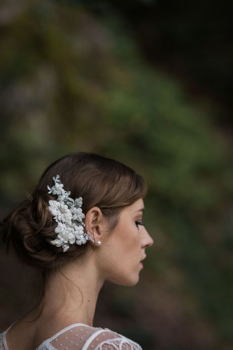 Chignon tendance mariage 2023