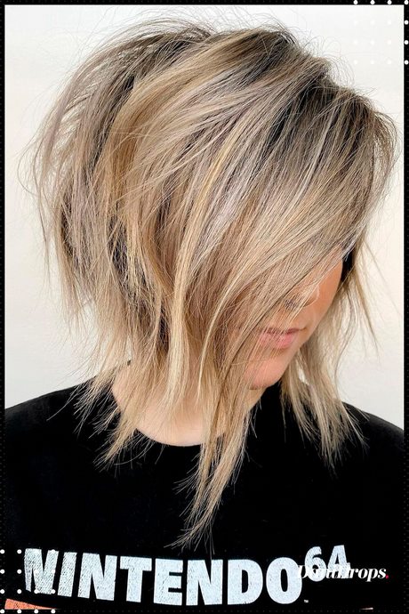 Coupe de cheveux asymétrique 2023