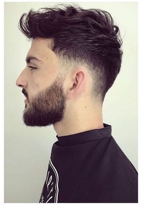 Coupe de cheveux homme dégradé 2023