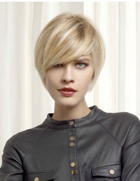 Modele coupe de cheveux court femme 2023