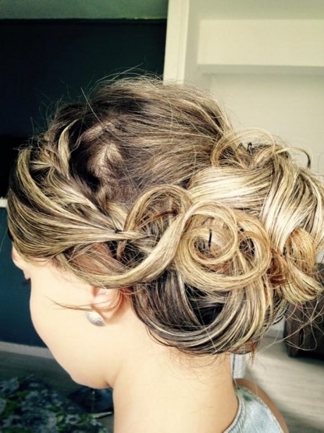 Chignon avec des tresses