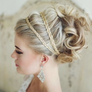 Coiffure chignon et tresse