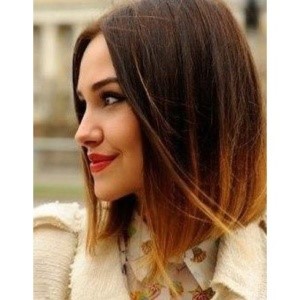 Coupe de cheveux carré plongeant long avec frange
