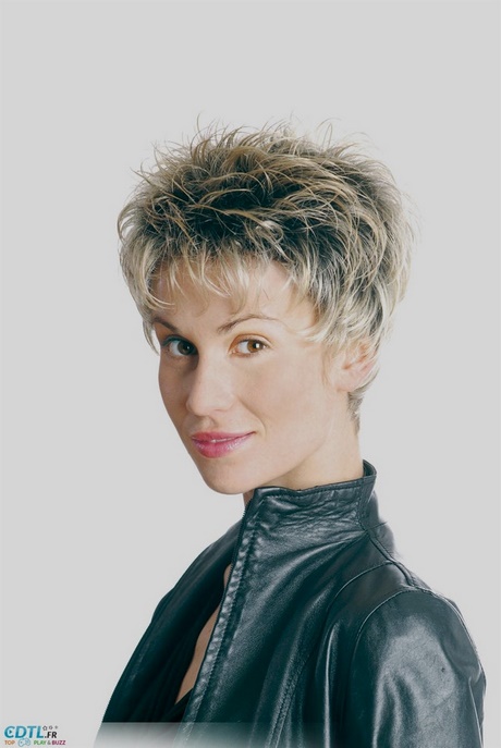 Coupe femme tres courte tendance 2018