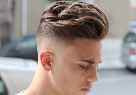 Tendance coupe de cheveux homme 2018