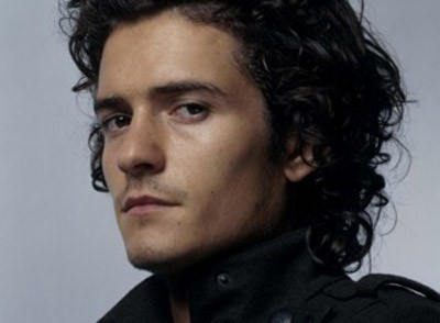 Cheveux long frisé homme