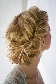 Coiffure torsade chignon