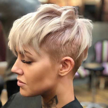 Coiffure courte tendance 2019 femme