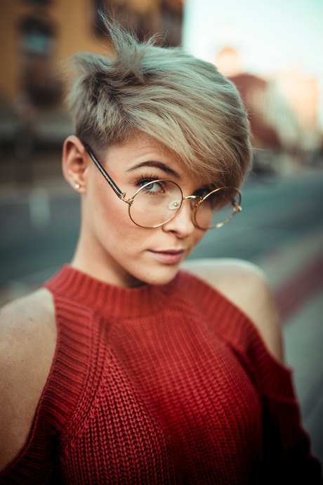 Coiffure femme courte tendance 2021