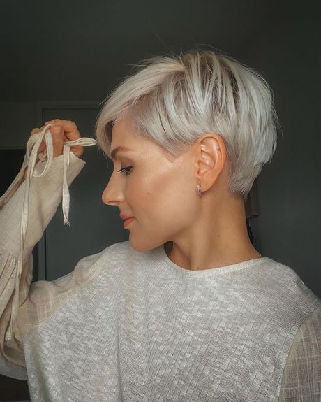 Coupe de cheveux 2021 pour femme de 50 ans