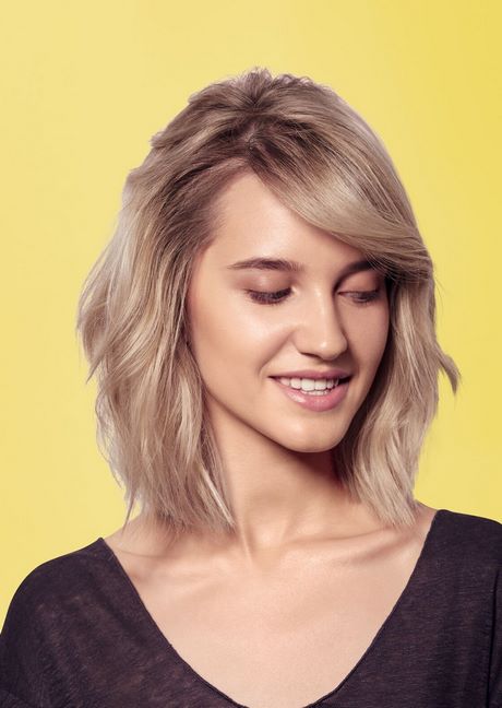 Coupe de cheveux moderne femme 2021