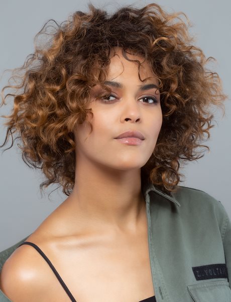 Coupe de cheveux tendance femme 2021