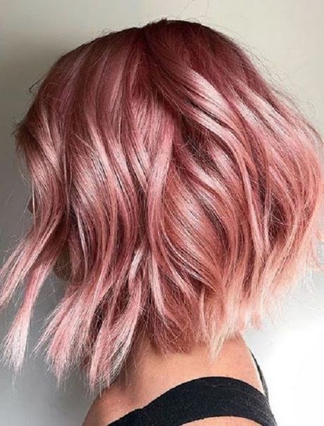 Tendance coupe cheveux courts 2021