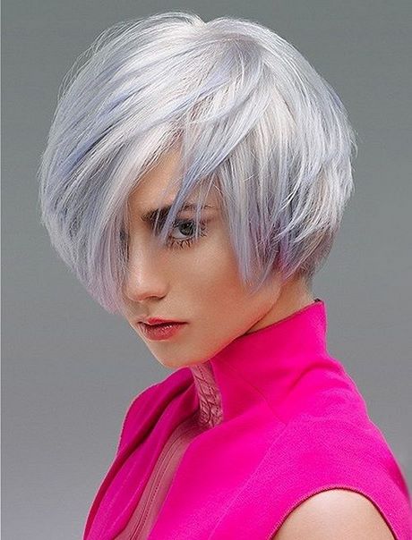 Tendance coupe courte femme 2021