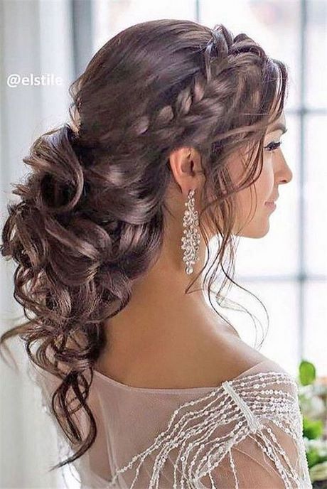 Chignon de mariage 2022