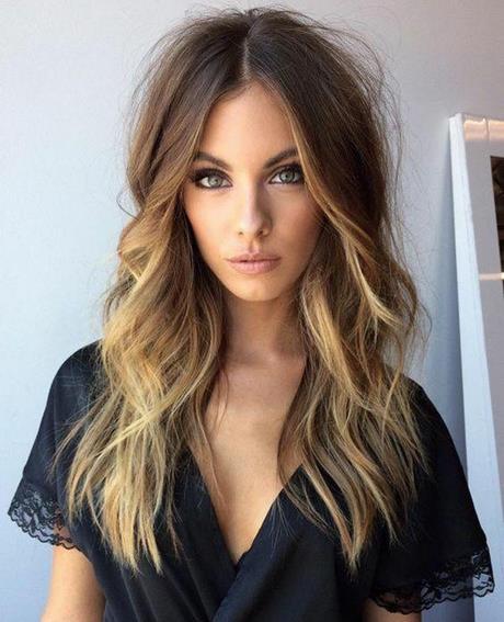 Coupe de cheveux long femme 2022